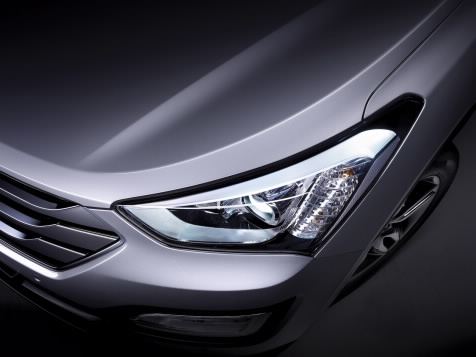 The all-new Santa Fe_LED positioning lamp.jpg